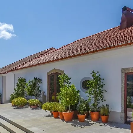 Quinta Da Abelheira 1660 Farm stay *